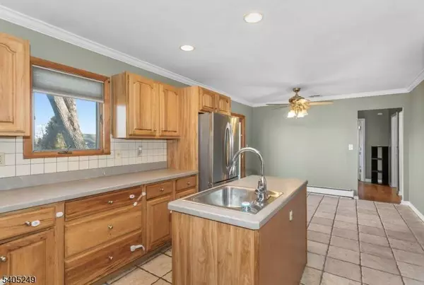 86 Reservoir Ave, Butler Boro, NJ 07405