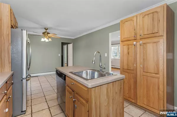 86 Reservoir AVE, Butler Borough, NJ 07405