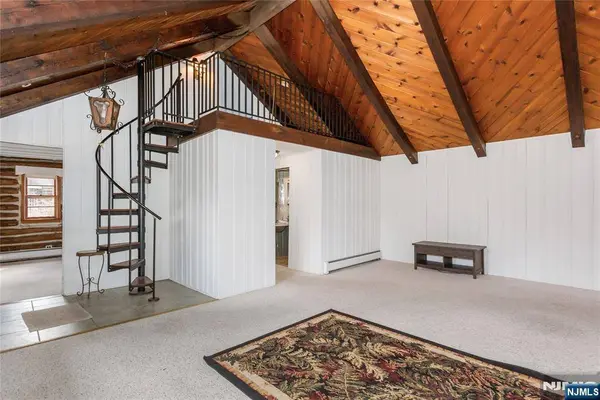 6 Partridge TRL, Kinnelon Borough, NJ 07405