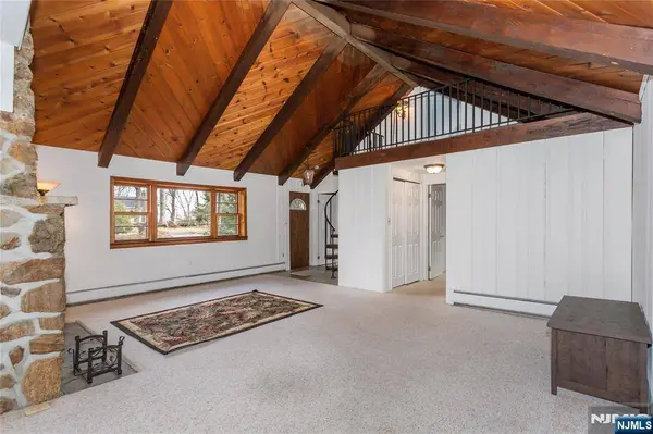 6 Partridge TRL, Kinnelon Borough, NJ 07405