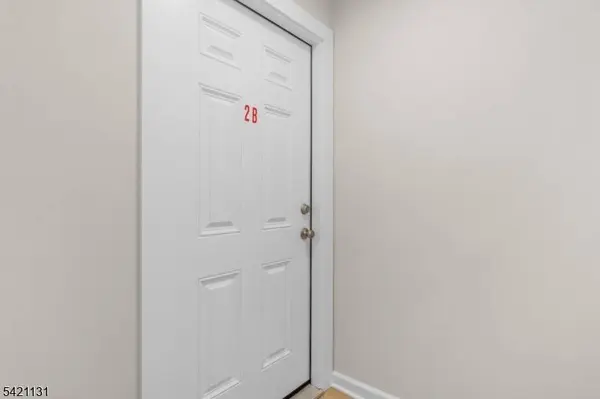 127 Main St #2B, Bloomingdale Boro, NJ 07403