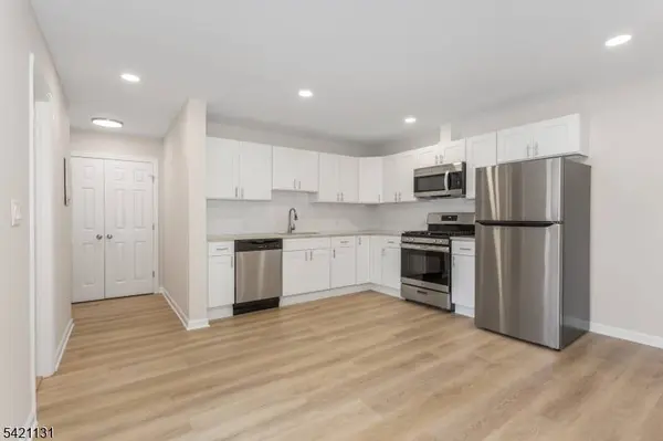127 Main St #2B, Bloomingdale Boro, NJ 07403