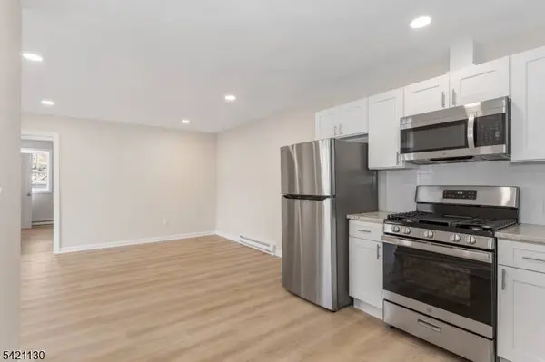 127 Main St #2A, Bloomingdale Boro, NJ 07403