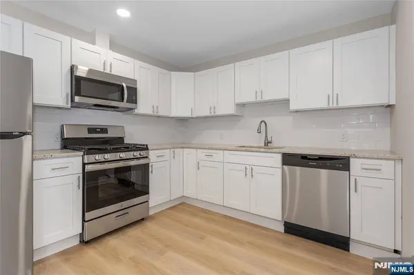 127 Main ST #2A, Bloomingdale, NJ 07403