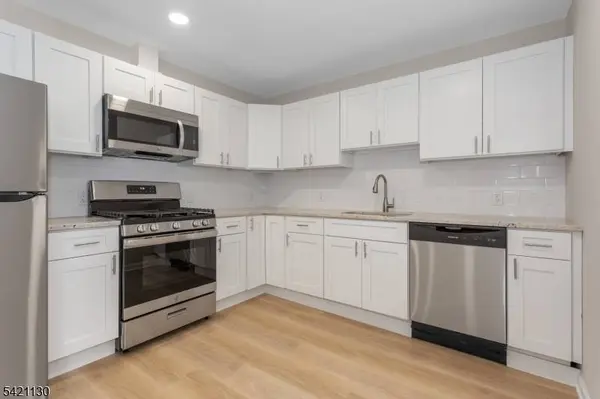 127 Main St #2A, Bloomingdale Boro, NJ 07403