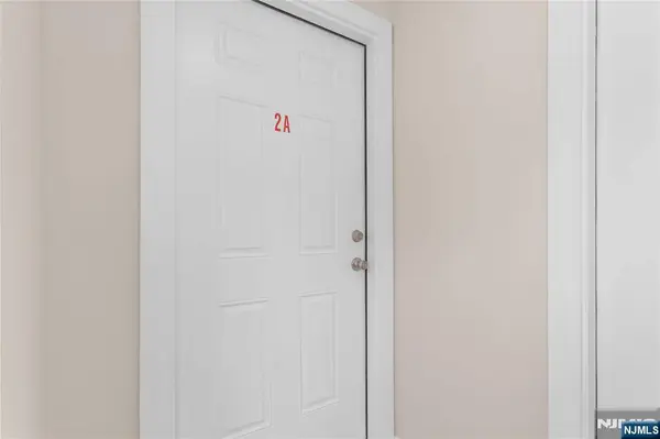 127 Main ST #2A, Bloomingdale, NJ 07403