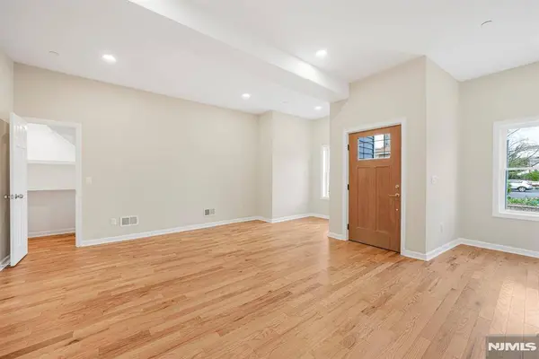 532 Ringwood AVE, Wanaque, NJ 07465