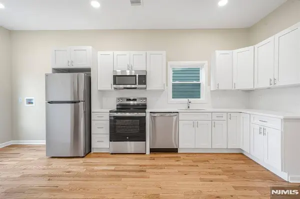 532 Ringwood AVE, Wanaque, NJ 07465