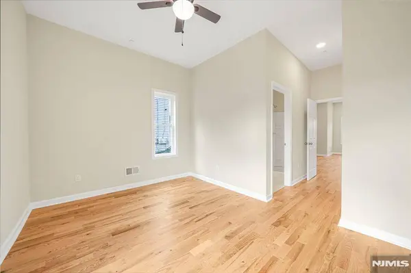 532 Ringwood AVE, Wanaque, NJ 07465