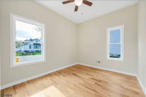 532 Ringwood Ave, Wanaque Boro, NJ 07465