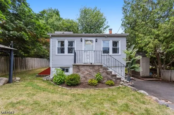 1 Highland Ave, West Milford Twp., NJ 07480
