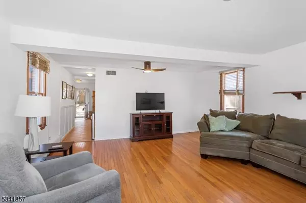 3 Lakeside Ave, Butler Boro, NJ 07405