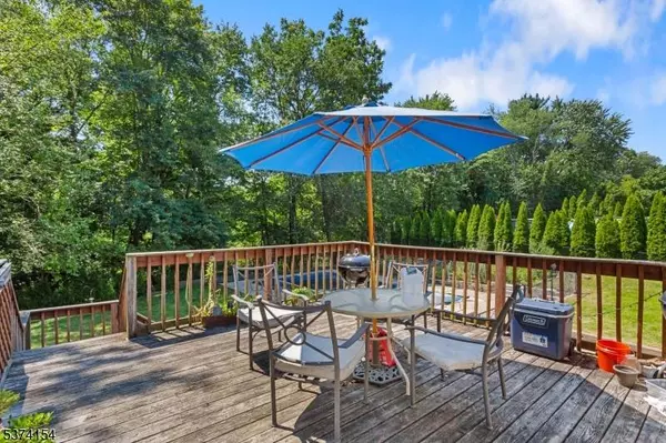 84 Baldwin Ter, Wayne Twp., NJ 07470