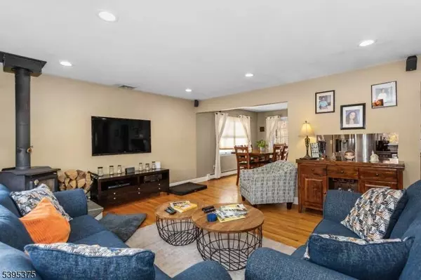 7 Dover Milton Rd, Jefferson Twp., NJ 07438