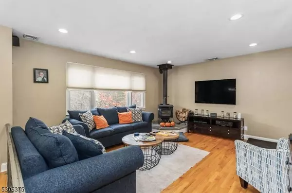 7 Dover Milton Rd, Jefferson Twp., NJ 07438