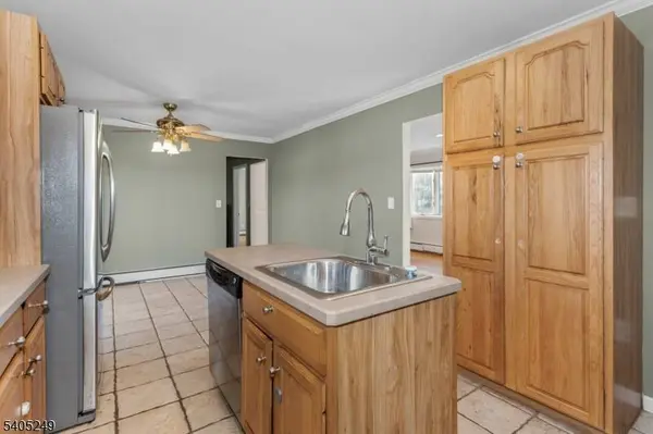 86 Reservoir Ave, Butler Boro, NJ 07405