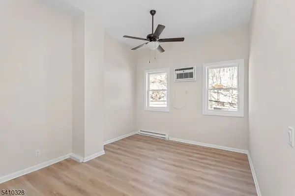 129 Main St #3, Bloomingdale Boro, NJ 07403