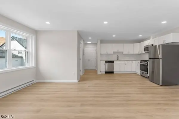 127 Main St #2B, Bloomingdale Boro, NJ 07403