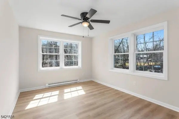 127 Main St #2B, Bloomingdale Boro, NJ 07403