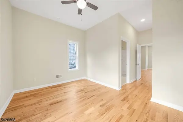 532 Ringwood Ave, Wanaque Boro, NJ 07465