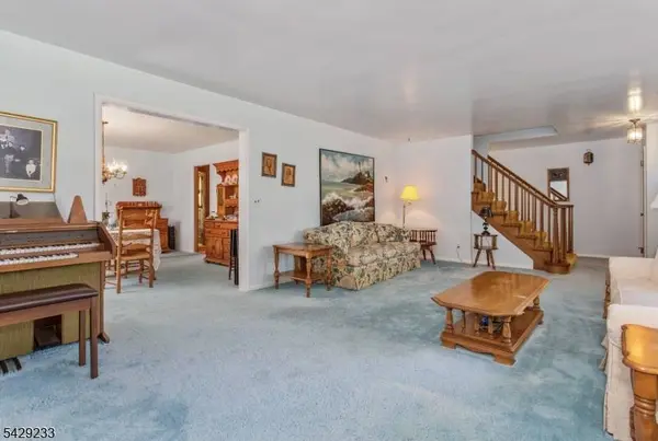 557 Taunton Rd, Wyckoff Twp., NJ 07481