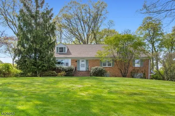 557 Taunton Rd, Wyckoff Twp., NJ 07481