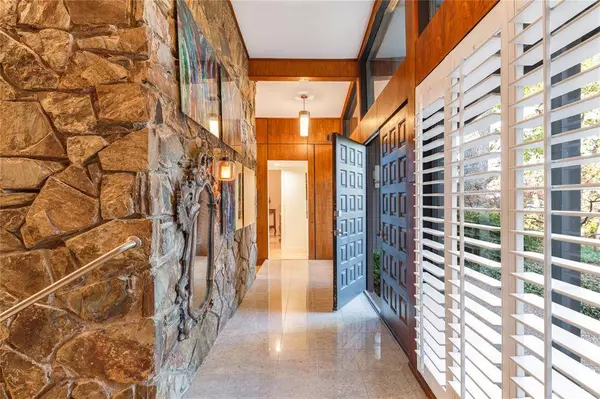 6947 Arboreal Drive, Dallas, TX 75231