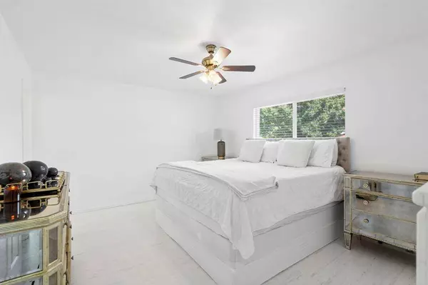 3910 Acorn Green Drive, Garland, TX 75043