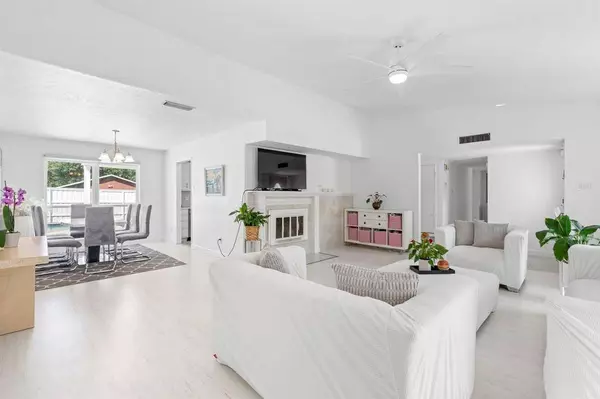 3910 Acorn Green Drive, Garland, TX 75043