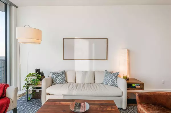 2900 McKinnon Street #1503, Dallas, TX 75201