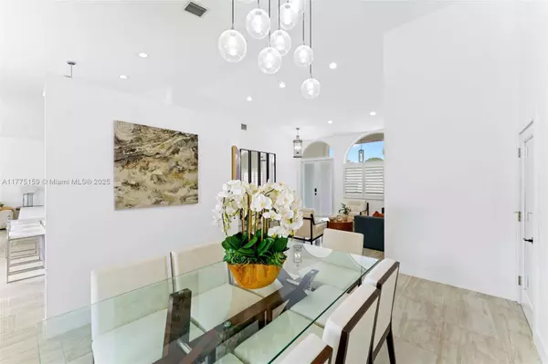 9144 SW 70th Ter, Miami, FL 33173