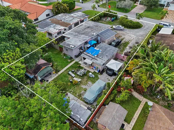 6242 SW 28th St, Miami, FL 33155