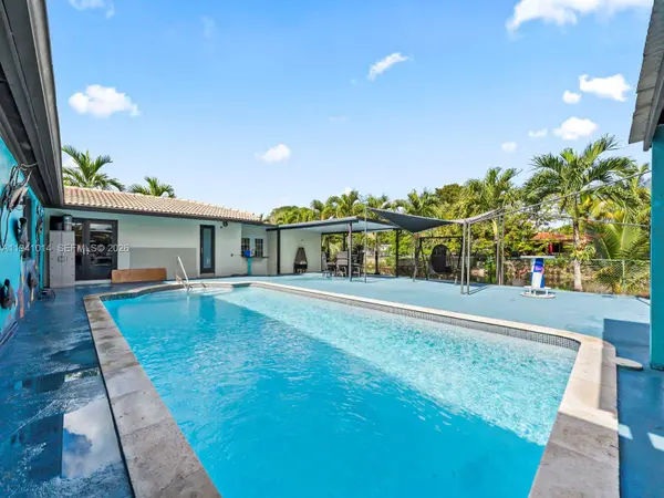 12301 SW 28th St, Miami, FL 33175