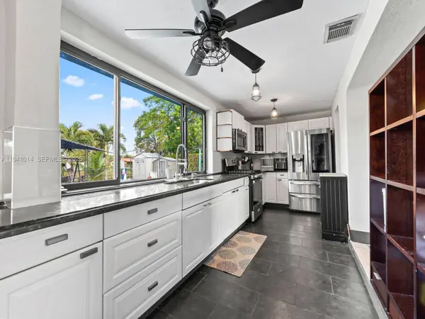 12301 SW 28th St, Miami, FL 33175