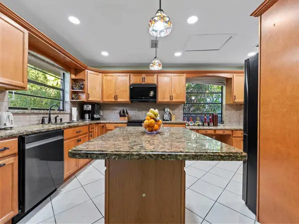 13031 SW 117th St, Miami, FL 33186