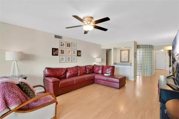 300 S SYKES CREEK Pkwy #306, Merritt Island, FL 32952