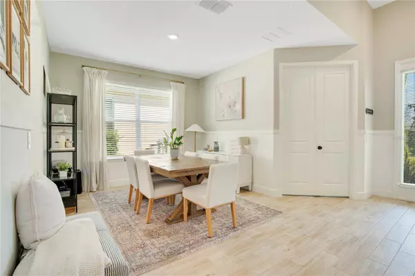 913 SABAL BREEZE LN, Apopka, FL 32703