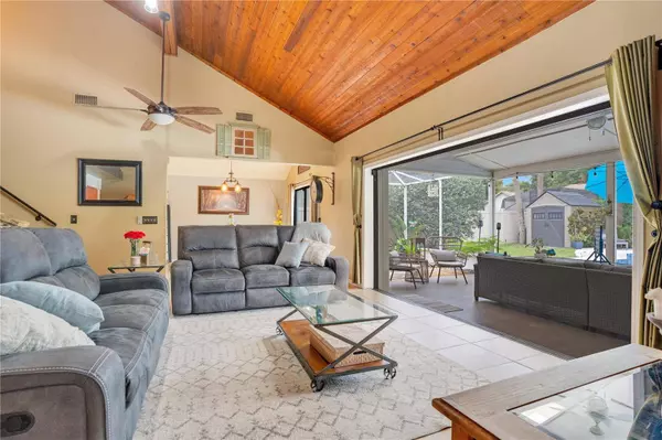 1035 PALADIN CT, Orlando, FL 32812