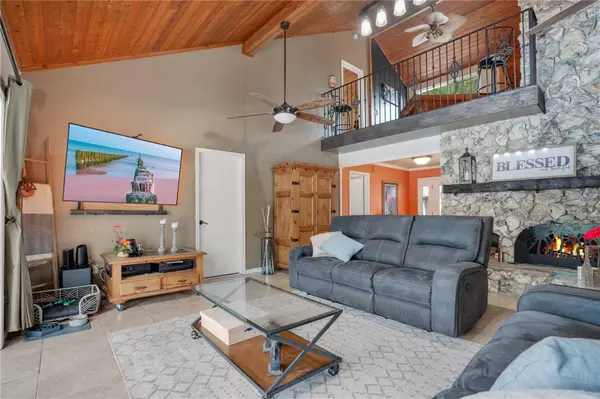 1035 PALADIN CT, Orlando, FL 32812