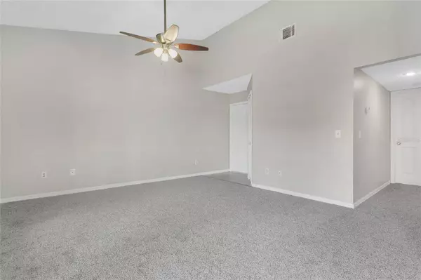 4700 SUSSEX TER #201, Orlando, FL 32811