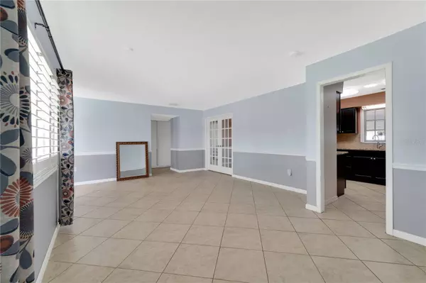 1207 SIMMONS WAY, Sun City Center, FL 33573