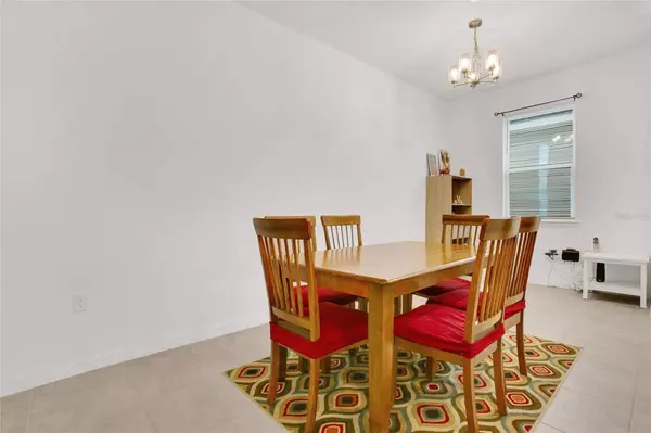 1838 BLUE LAGOON CIR, Mascotte, FL 34753