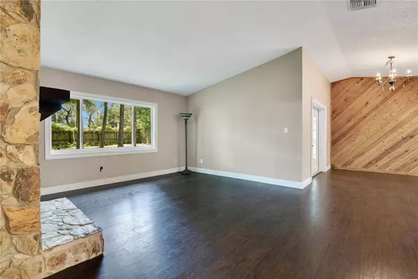 2320 WEKIVA RIDGE RD, Apopka, FL 32712