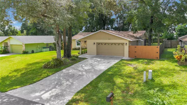 2320 WEKIVA RIDGE RD, Apopka, FL 32712