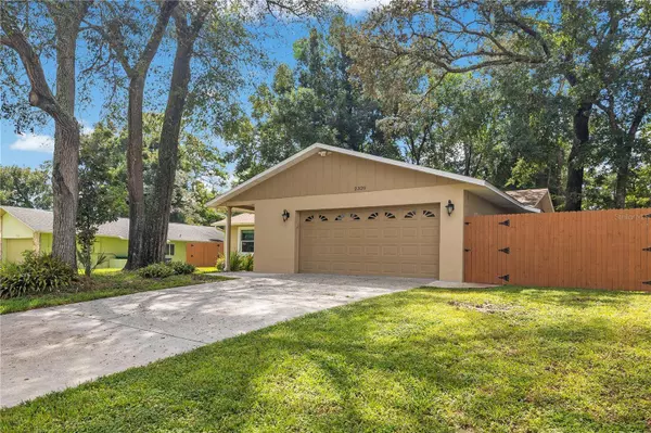 2320 WEKIVA RIDGE RD, Apopka, FL 32712