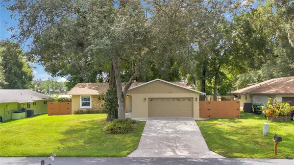 2320 WEKIVA RIDGE RD, Apopka, FL 32712