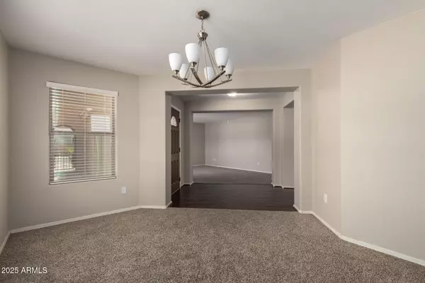 4122 E PALM BEACH Drive, Chandler, AZ 85249