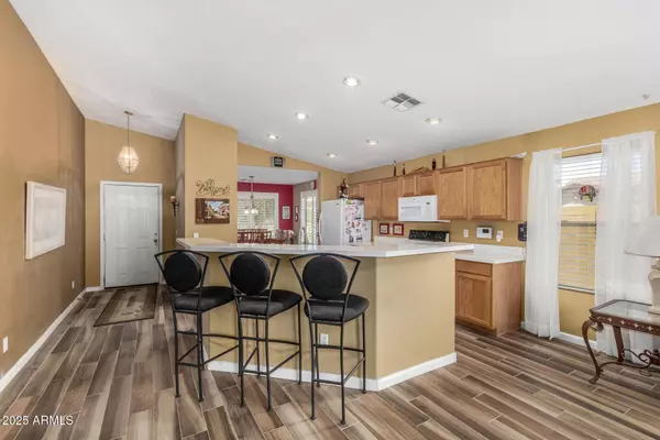 7003 S 23RD Lane, Phoenix, AZ 85041