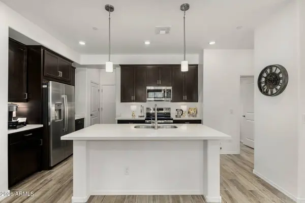 1917 E HAMPTON Lane #104, Gilbert, AZ 85295