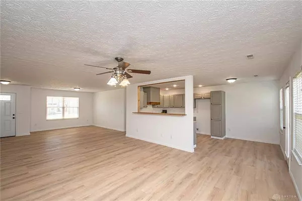 2670 Jenny Marie Drive, Xenia, OH 45385